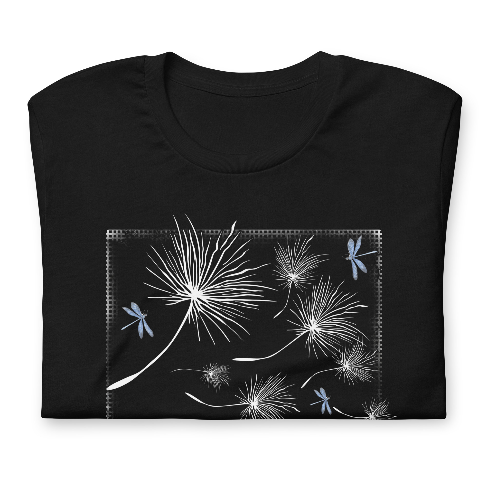 T-shirt with a dandelion